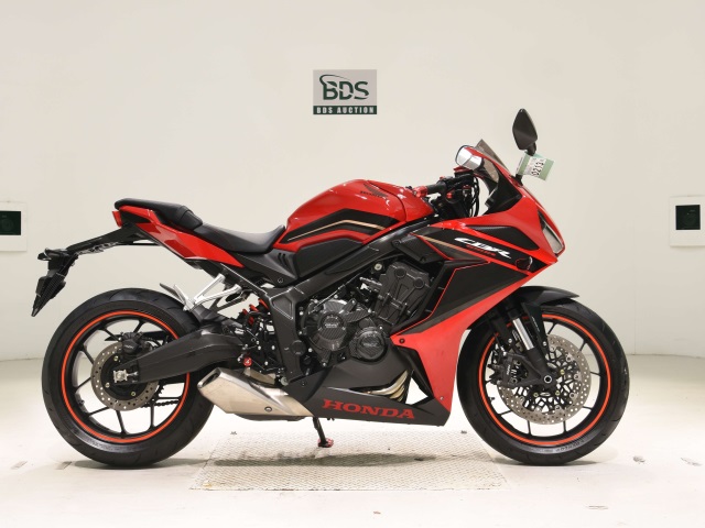Honda CB650R 2023