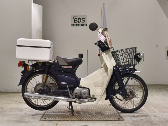 Honda C90 2002