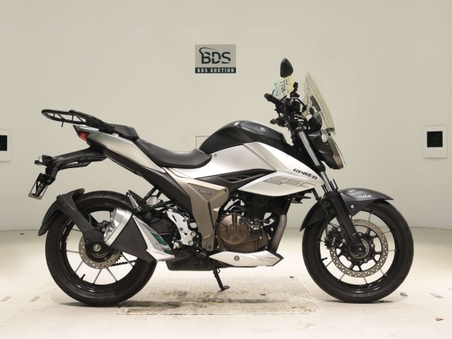 Suzuki GIXXER250