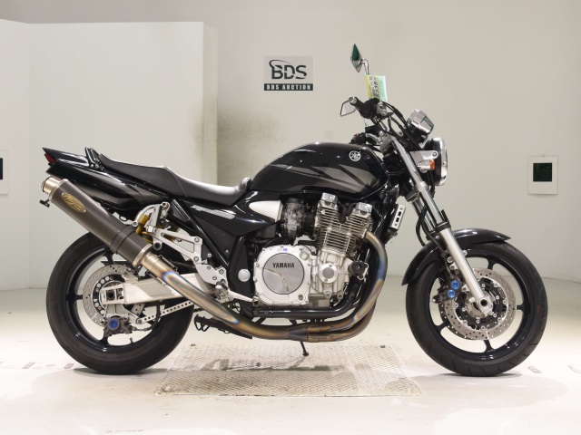 Yamaha XJR1300 2002