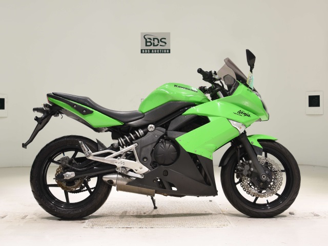 Kawasaki NINJA400R 2011