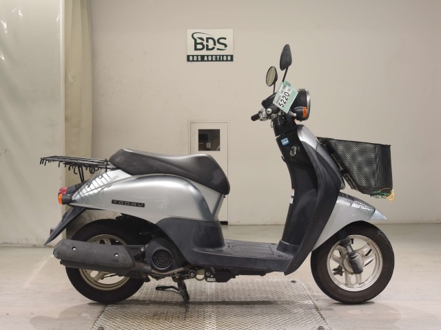 Honda TODAY 2012