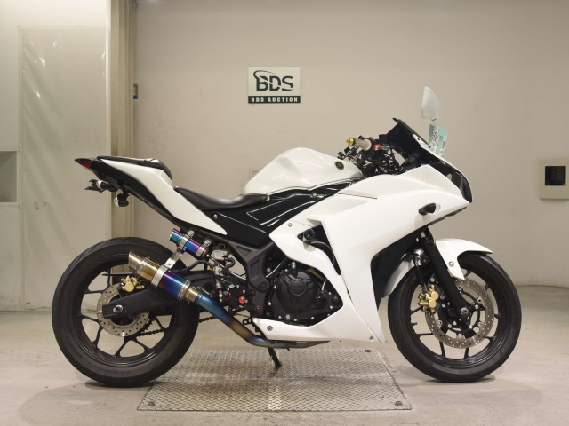 Yamaha YZF-R25 2017