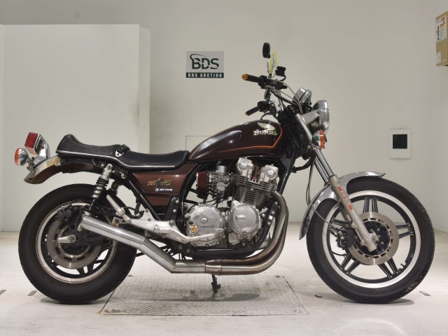 Honda CB750 CUSTOM 1982