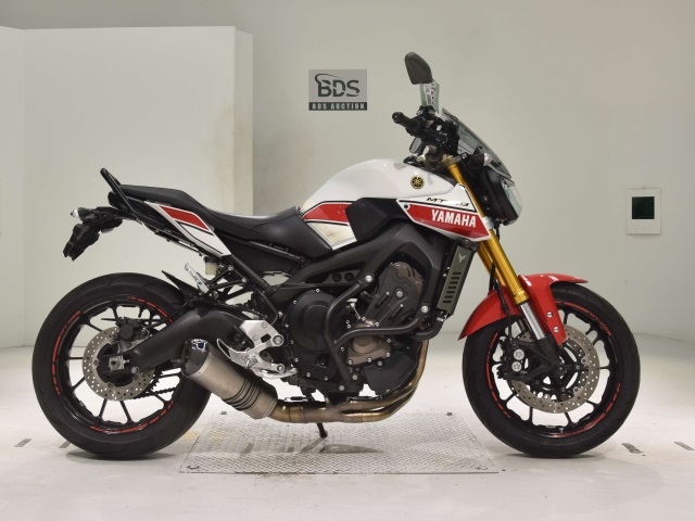 Yamaha MT-09 2015