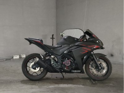 Yamaha YZF-R25 2016