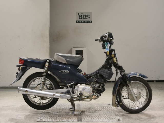 Honda C50 2012