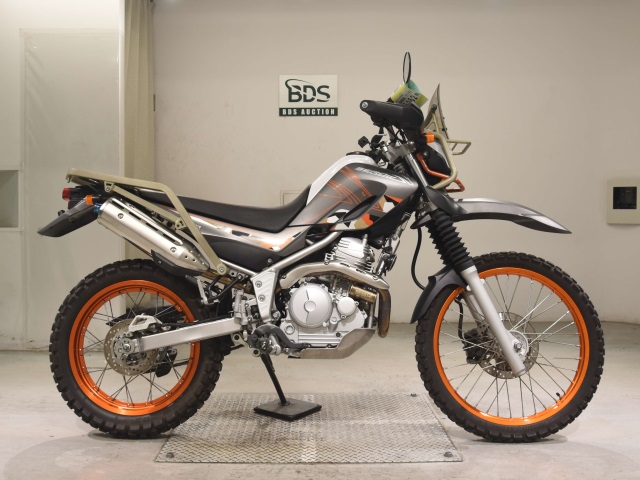 Yamaha SEROW XT250 2015