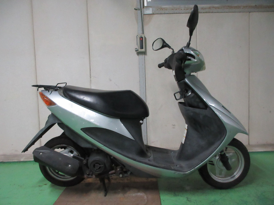 Suzuki ADDRESS V50