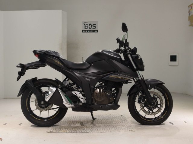 Suzuki GIXXER250