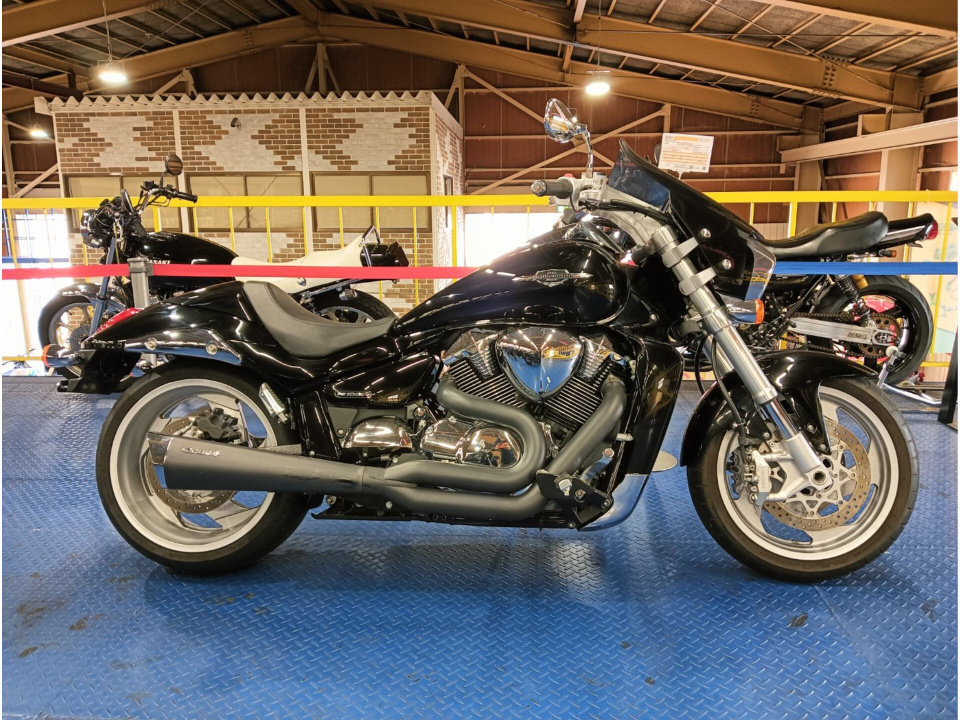 Suzuki BOULEVARD M109R 2016