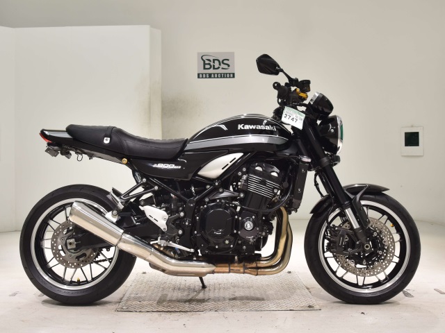 Kawasaki Z900RS 2021