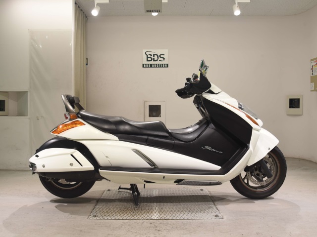 Suzuki GEMMA250