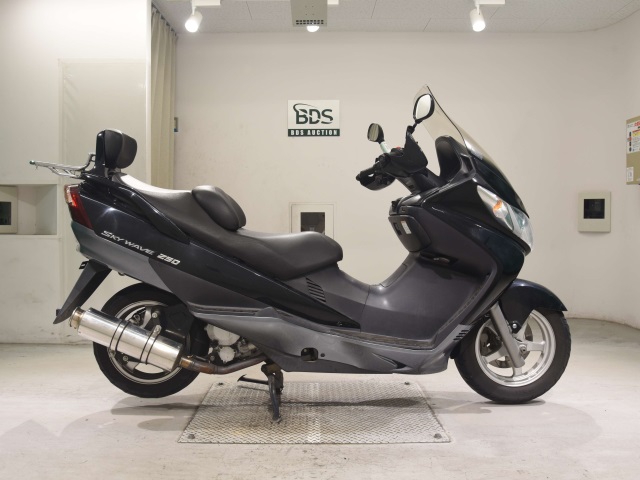 Suzuki SKYWAVE 250S