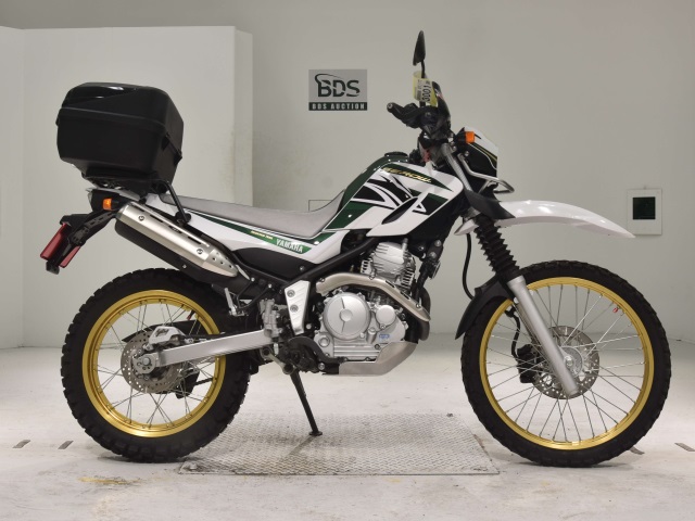 Yamaha SEROW XT250 2018