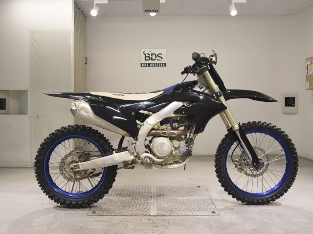 Yamaha YZ450F 2023