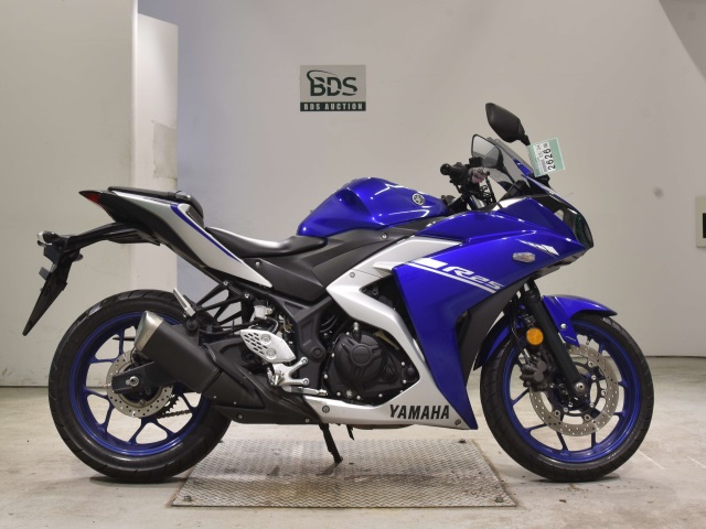 Yamaha YZF-R25A 2017