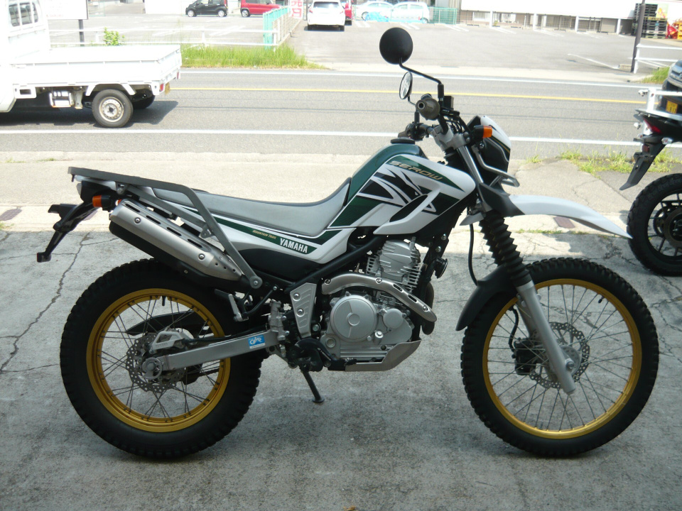 Yamaha SEROW XT250 2018