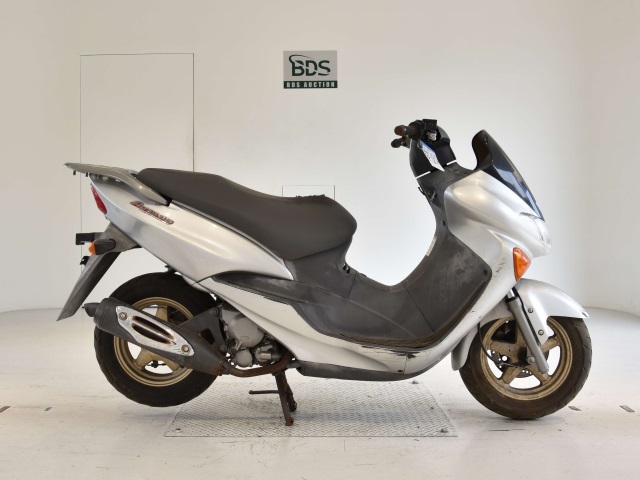 Suzuki AVENIS125