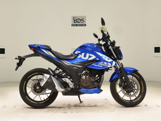Suzuki GIXXER250