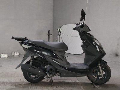 Suzuki SWISH