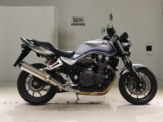 Honda CB1300SF 2024