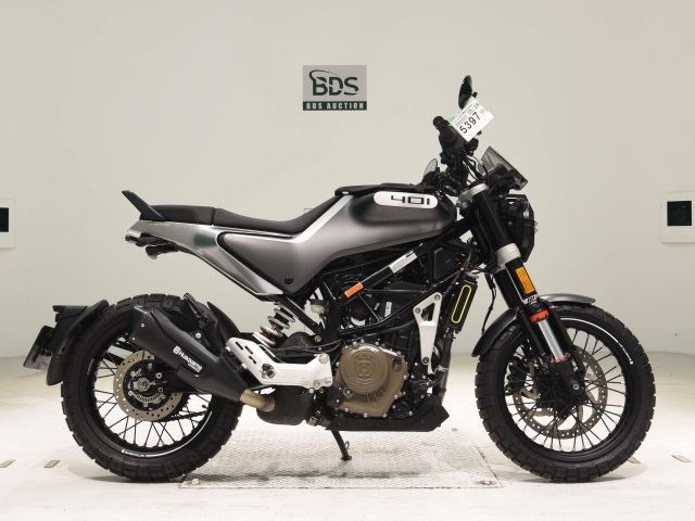 Husqvarna SVARTPILEN 401 2021