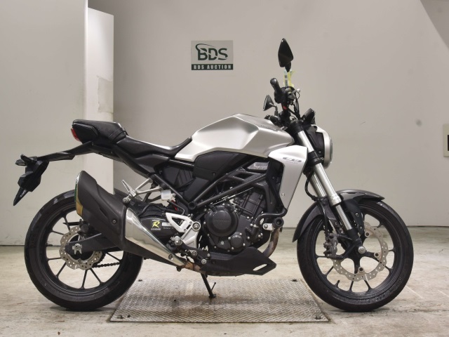 Honda CB250R 2018