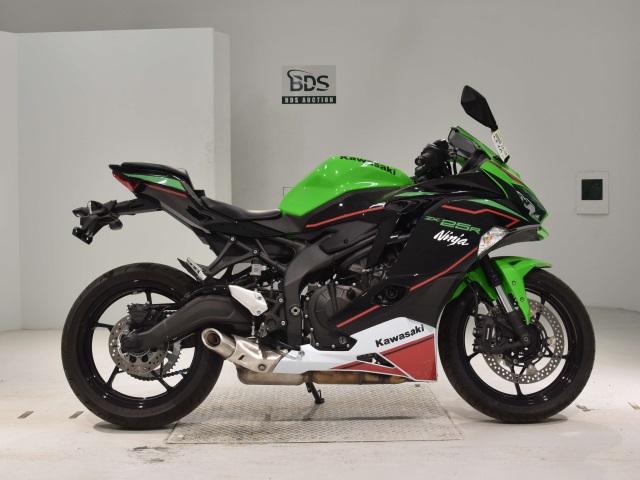 Kawasaki NINJA ZX-25R 2022