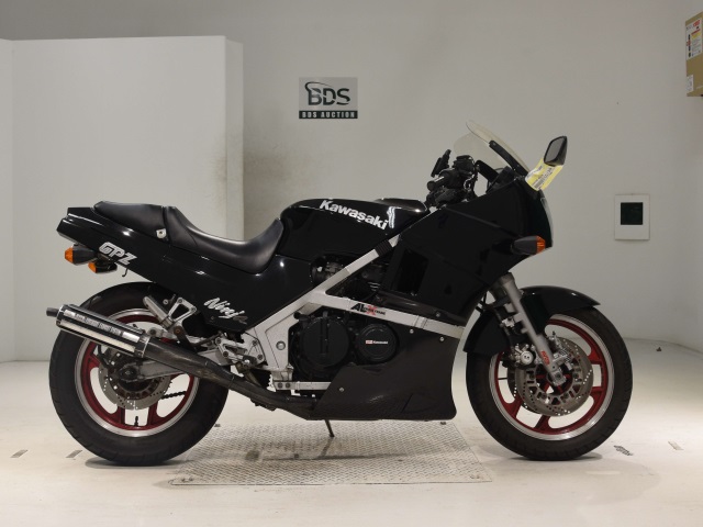 Kawasaki GPZ400R 1986