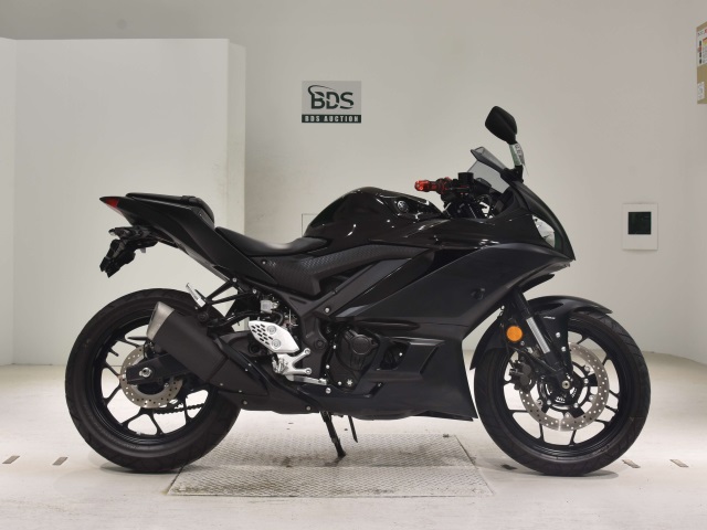 Yamaha YZF-R25A 2021