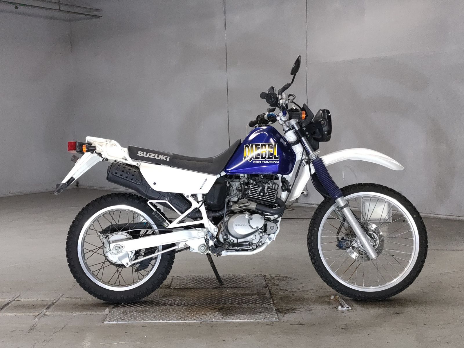 Suzuki DJEBEL200 2000