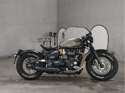 Triumph BONNEVILLE BOBBER 2020