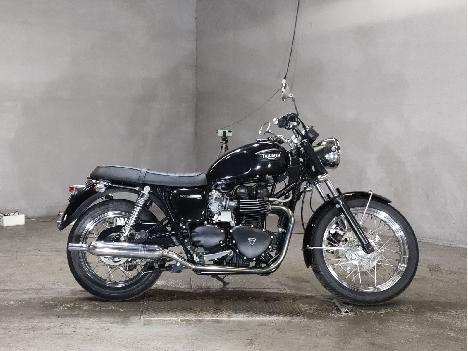 Triumph BONNEVILLE 790 2006