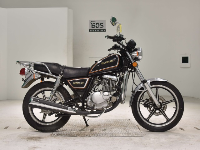 Suzuki GN125-2F 2016