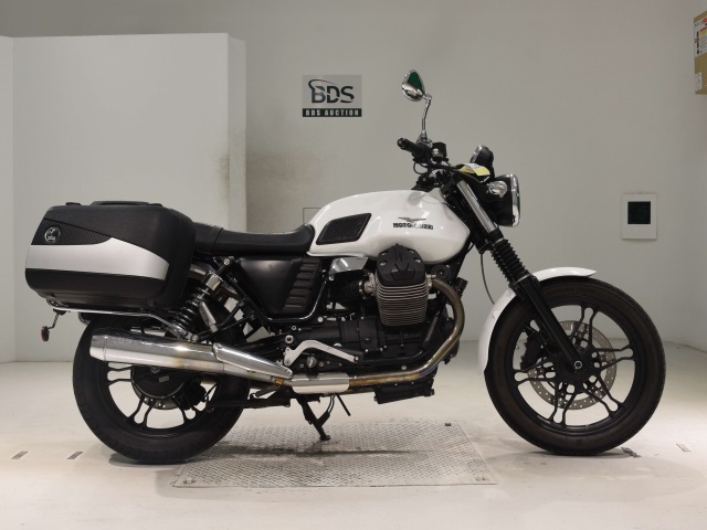 Moto Guzzi V7 STONE 2013
