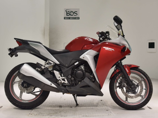 Honda CBR250RA 2011