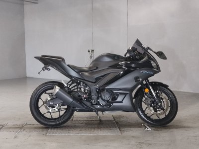 Yamaha YZF-R25 2021