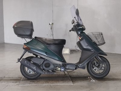 Suzuki ADDRESS V100
