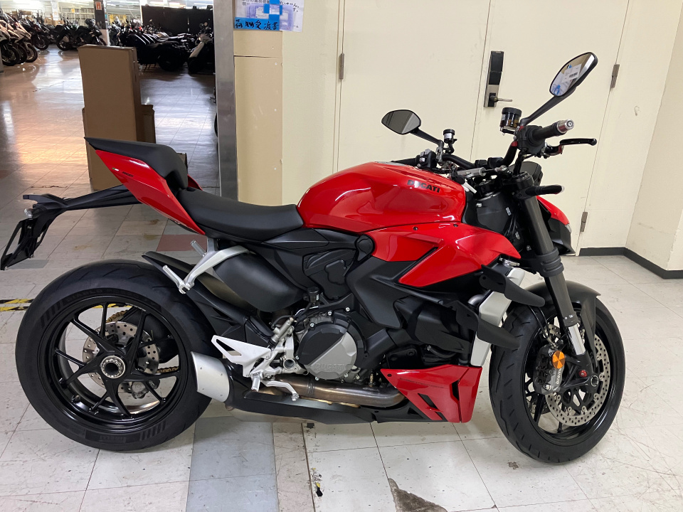 Ducati Streetfighter V4 2022