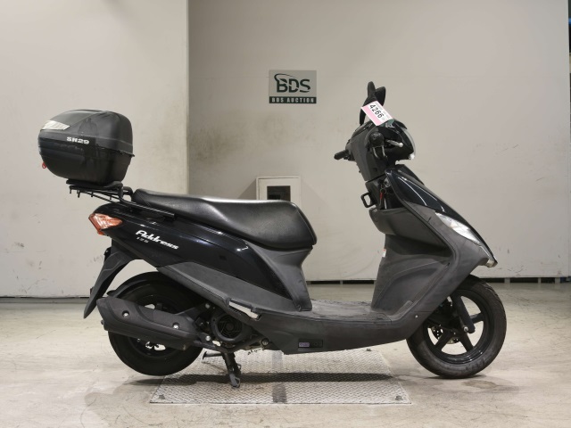 Suzuki UU125