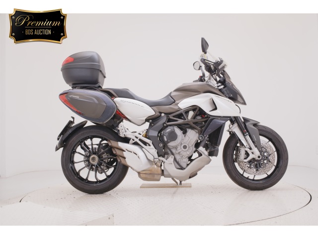 MV Agusta STRADALE 800 2015