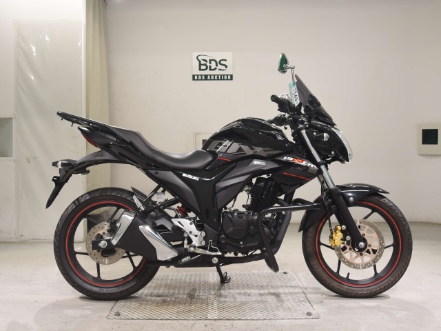Suzuki GIXXER150