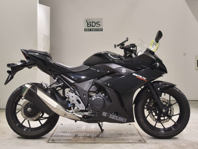 Suzuki GSX250R