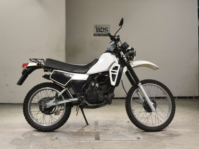 Yamaha DT125R TRAIL