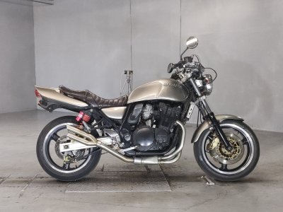 Suzuki GSX400 INAZUMA 1998