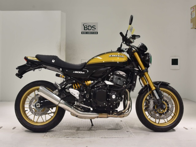 Kawasaki Z900RS SE 2023