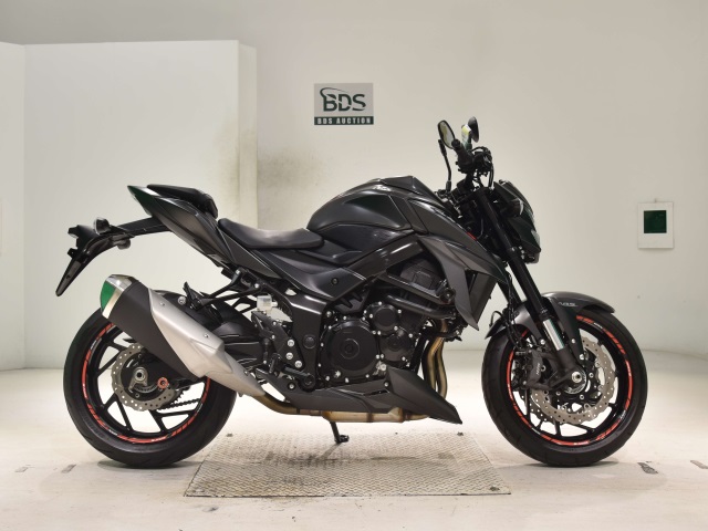 Suzuki GSX-S750 2023