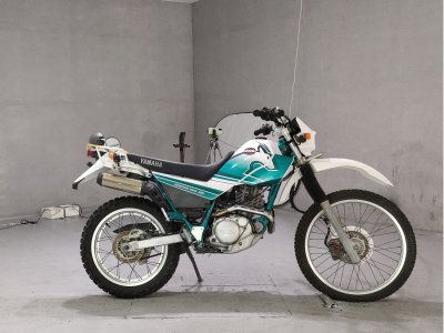 Yamaha SEROW XT225