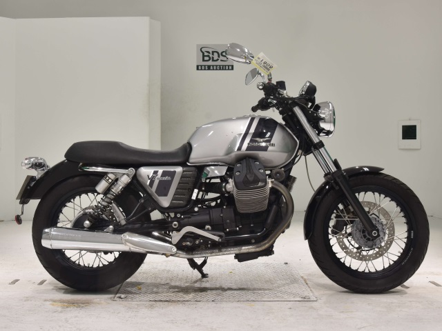 Moto Guzzi V7 SPECIAL 2015
